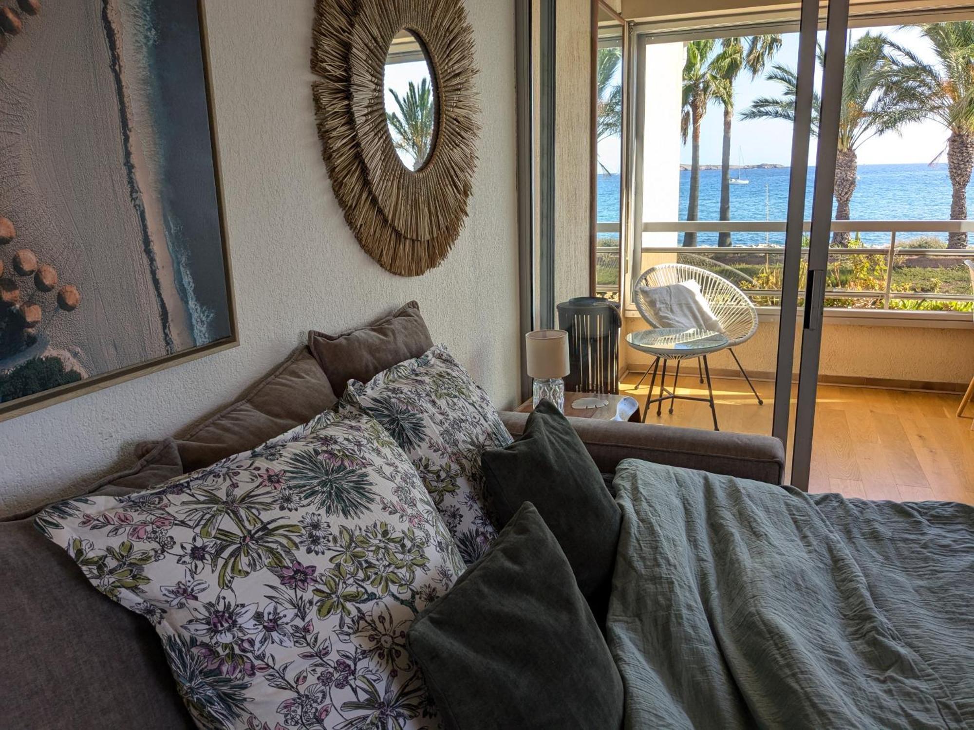 "Le Palmier Dore", Cosy T3 A 3 Minutes A Pied Des Plages, Parking Et Clim Sanary-sur-Mer Esterno foto